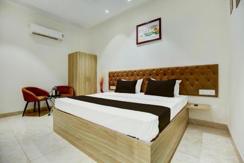 Hotel O Golden A in Ludhiana, India