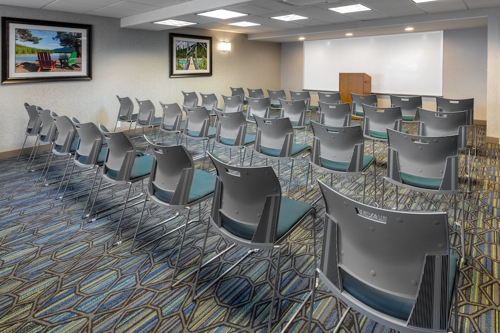 Holiday Inn Express & Suites Wheat Ridge Denver West - photo 50