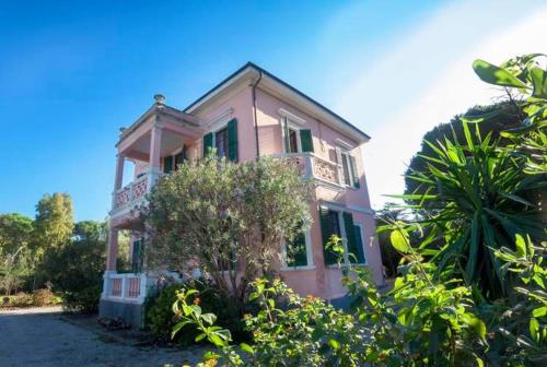 Villa Rosa de Mar — 4-Star Luxury Hotel in Portoferraio, Italy