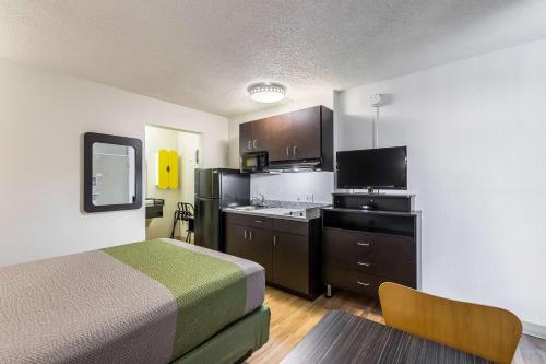 Concorde Inn Suites Pekin - photo 48