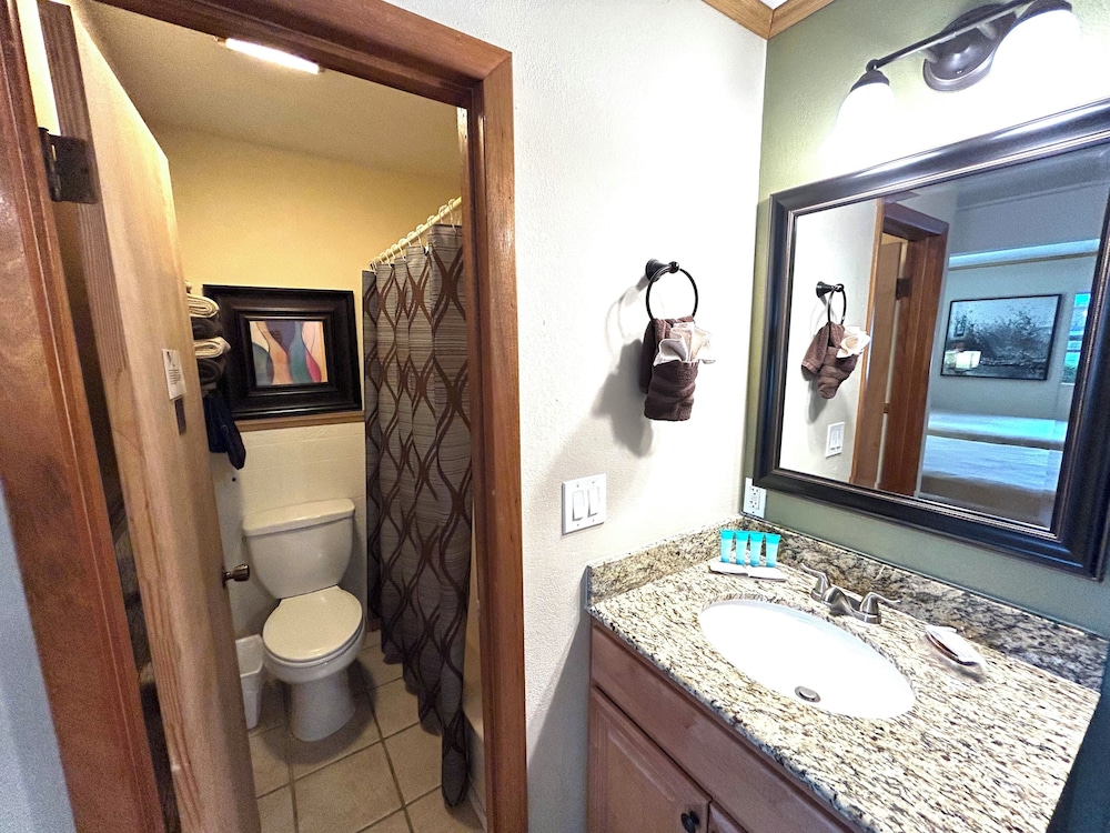 Hunter's Friend Resort - photo 49