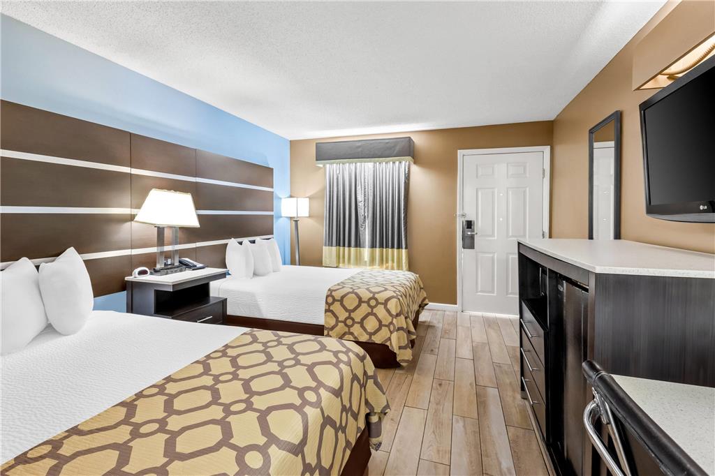 Baymont by Wyndham Forest City - photo 21