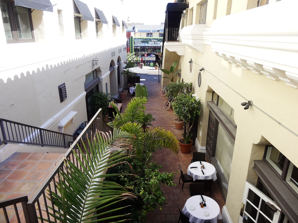 Balboa Inn On the Beach - photo 40