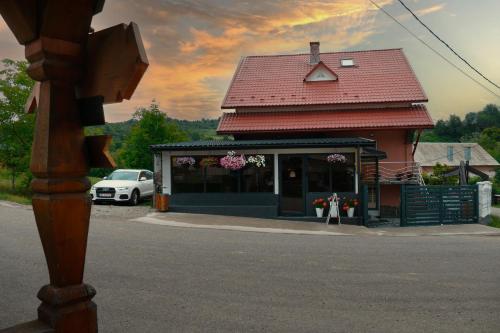 La Bujor in Breb, Romania