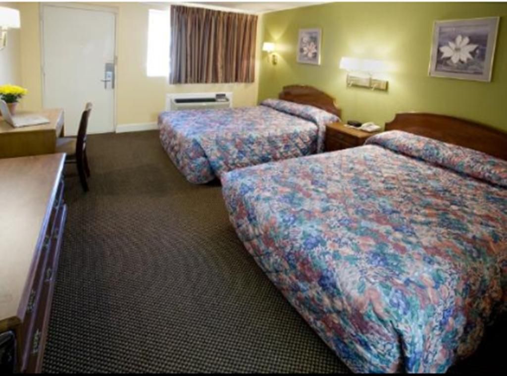 Americas Best Value Inn Huntsville - photo 17