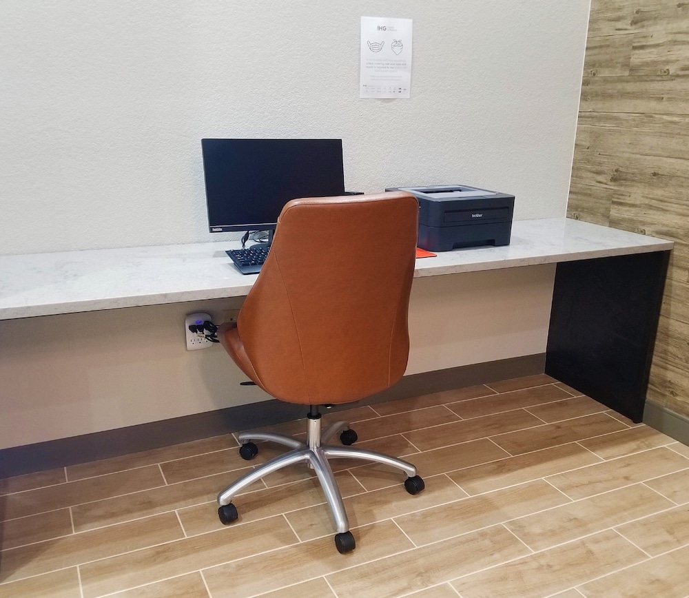 Candlewood Suites Apex Raleigh Area by IHG - photo 31