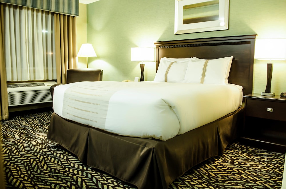 Fireside Inn and Suites - photo 17