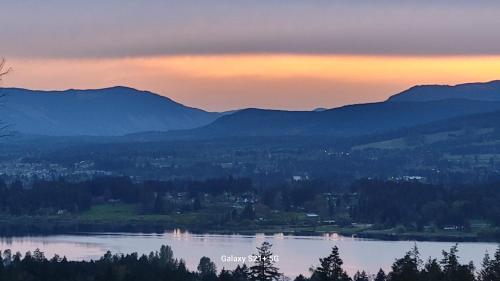 M&M's Maple Bay Mountain Guesthouse — 4-Star Luxury Hotel in Duncan, Canada