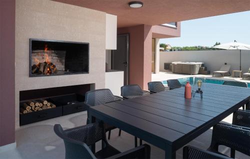 Gorgeous Home In Vrsi With Wifi — Vrsi — photo 3