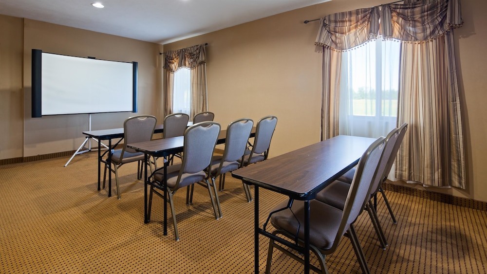 Days Inn by Wyndham Lincoln IL - photo 37