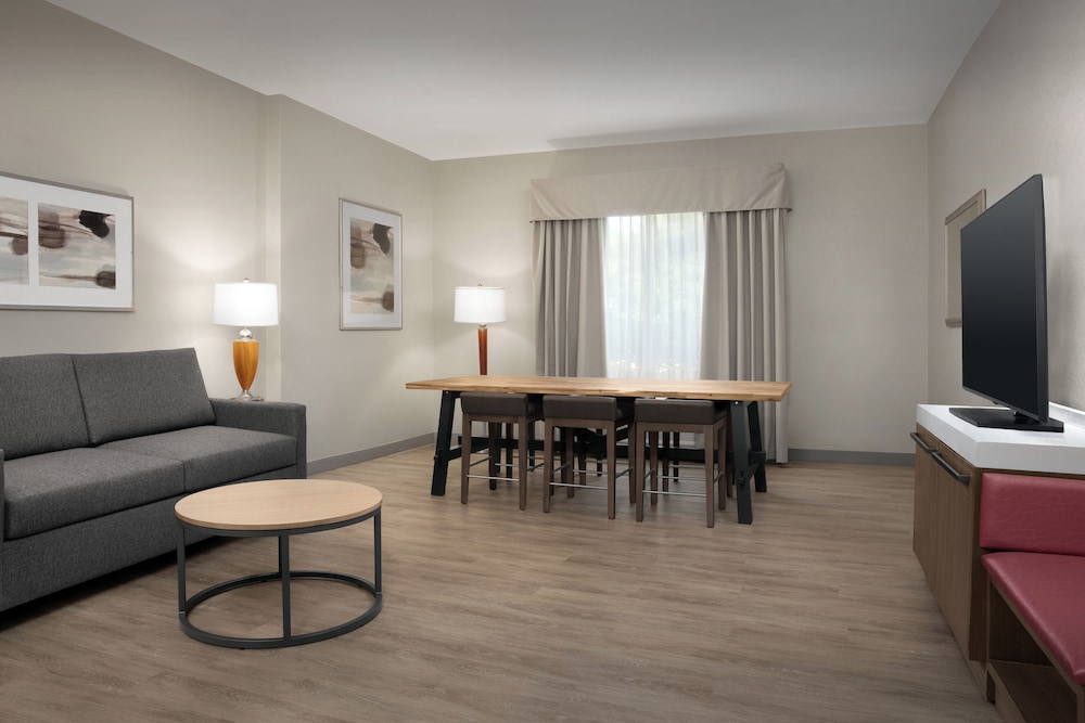 Hilton Garden Inn Philadelphia Ft. Washington - photo 14