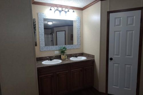 Mark House — 4-Star Luxury Hotel in Hammond, United States