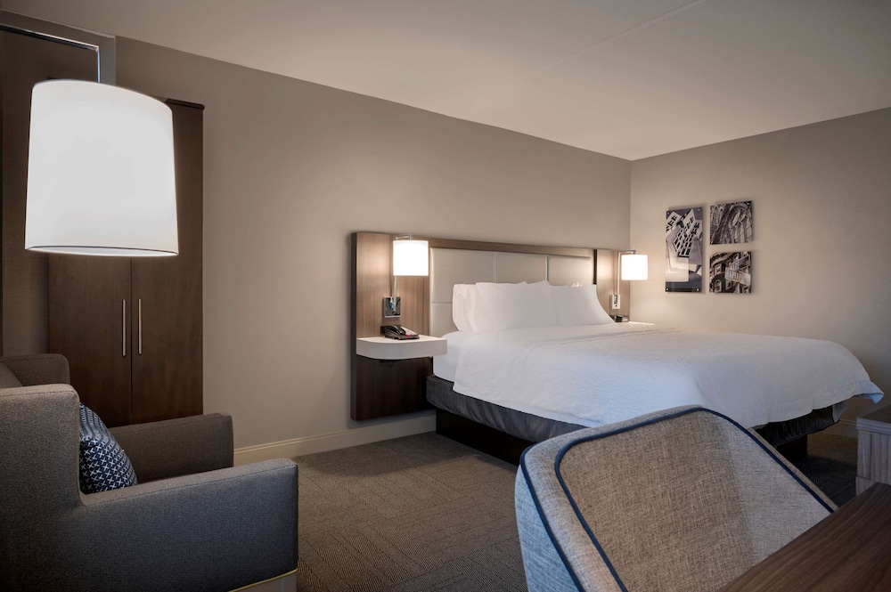 Hampton Inn by Hilton Boston Cambridge - photo 15
