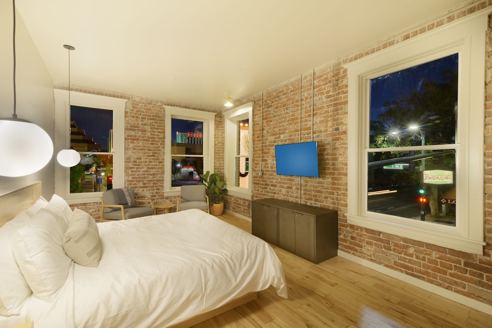 The Jesse Hotel & Bar - photo 7