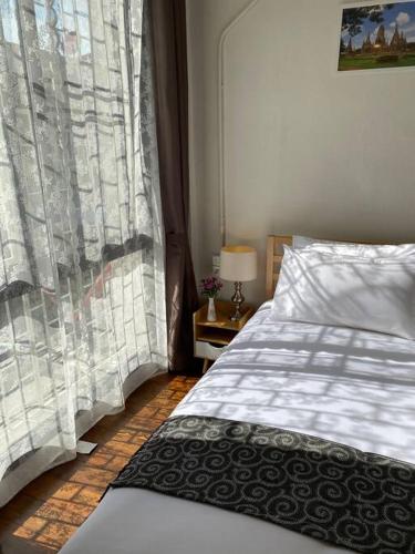1 min walk to BTS 3 Bed 3 Bath Entire House — 4-Star Luxury Hotel in Bangkok, Thailand