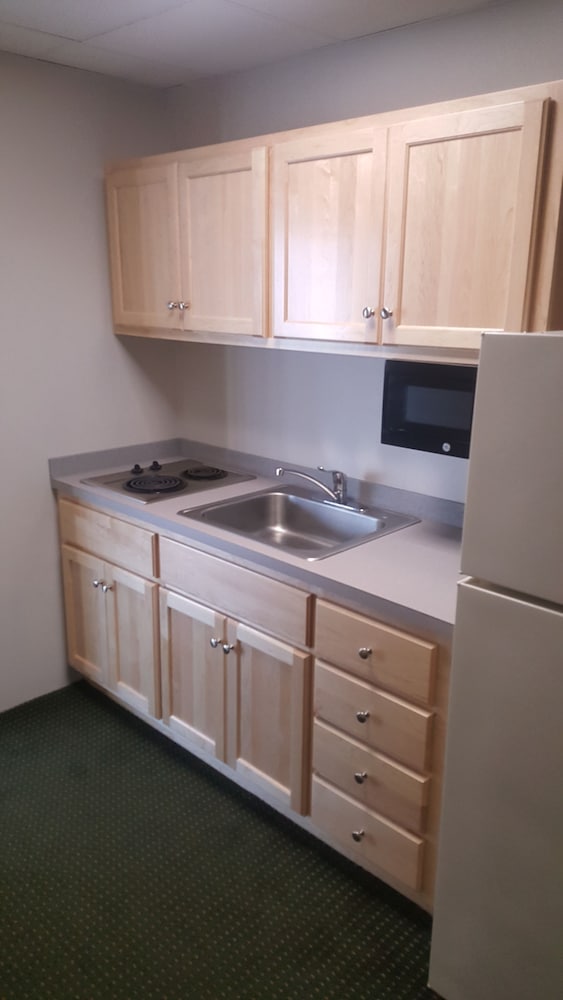 Surf Inn Suites - photo 15