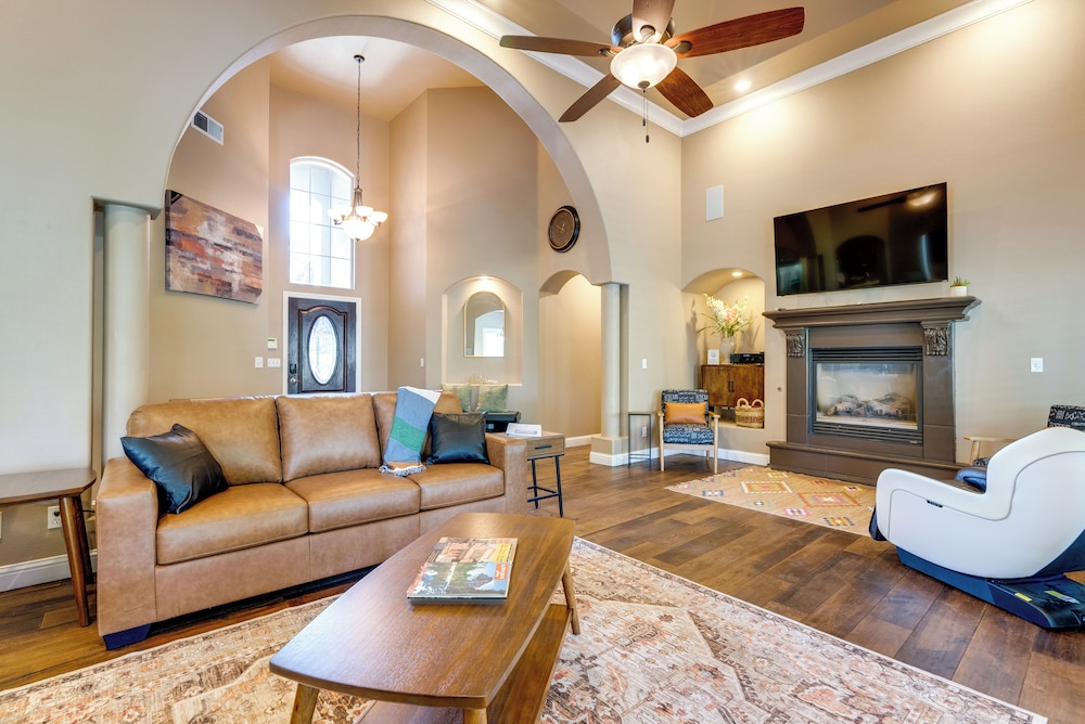 Clovis Retreat w Patio & Yard 3 Mi to Old Town — hotel in Clovis