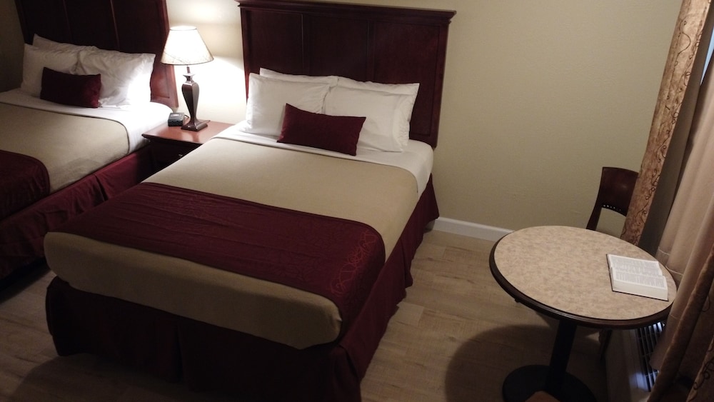 Homestead Motel - photo 12
