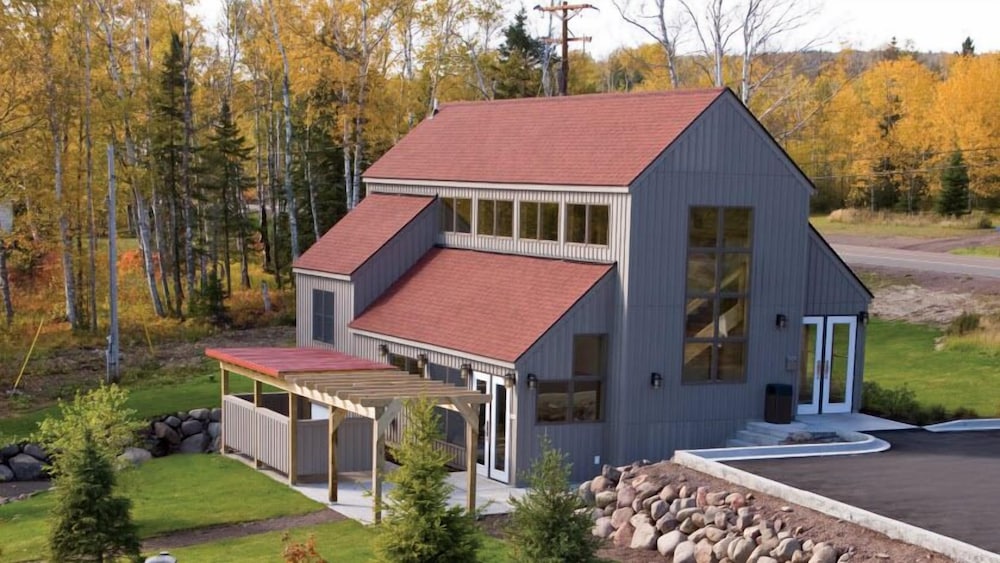 Surfside on Lake Superior - photo 3