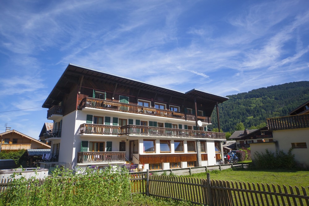 Hôtel Les Dents Blanches in Morzine, France