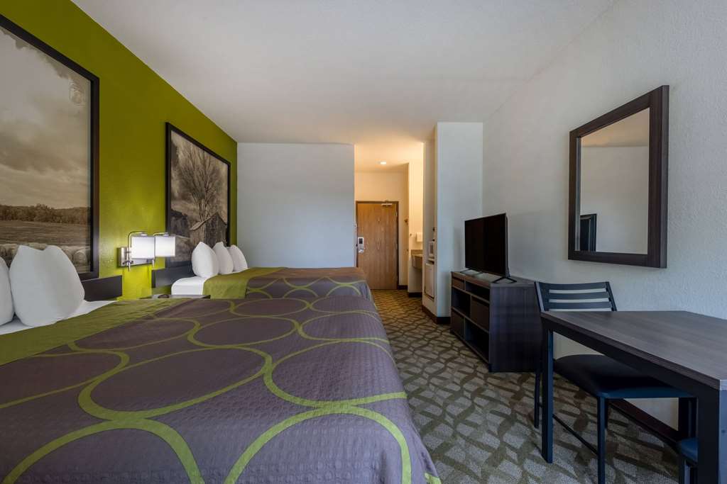 Super 8 by Wyndham De Soto - photo 15