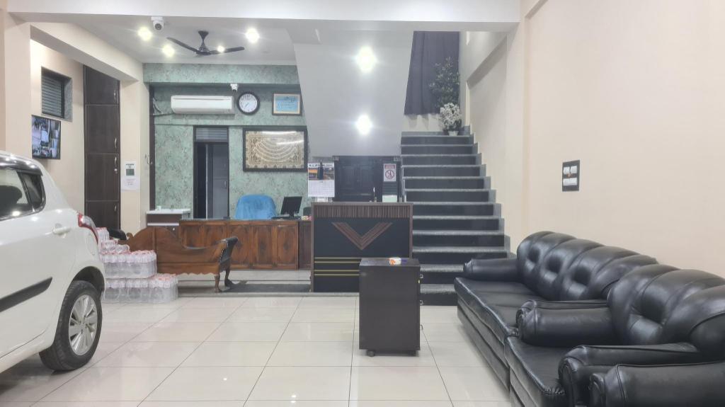 Royal Pamposh in Srinagar, India