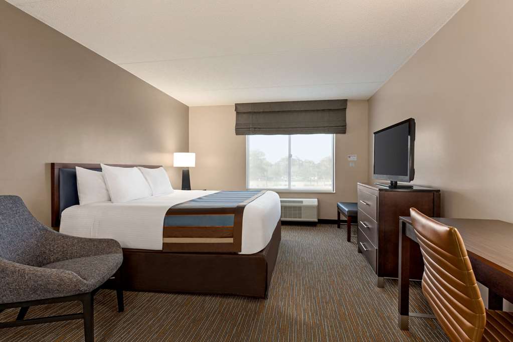Wingate by Wyndham Wilmington - photo 14