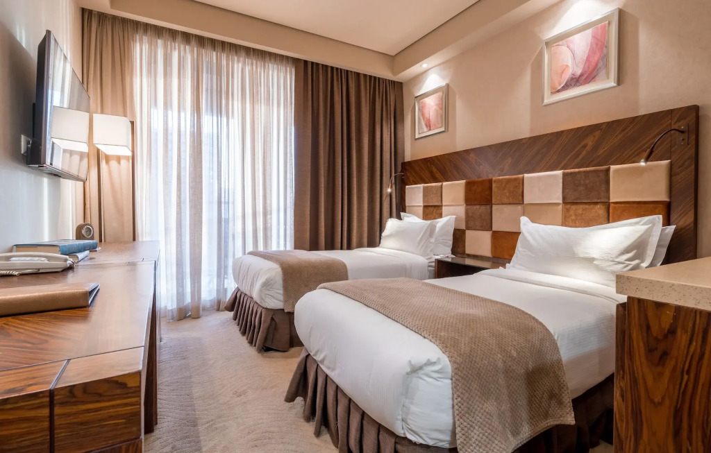 Luxury Dreamland Oasis Apartments