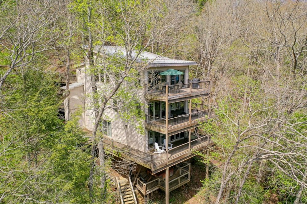 Falcons Nest — hotel in Mccaysville