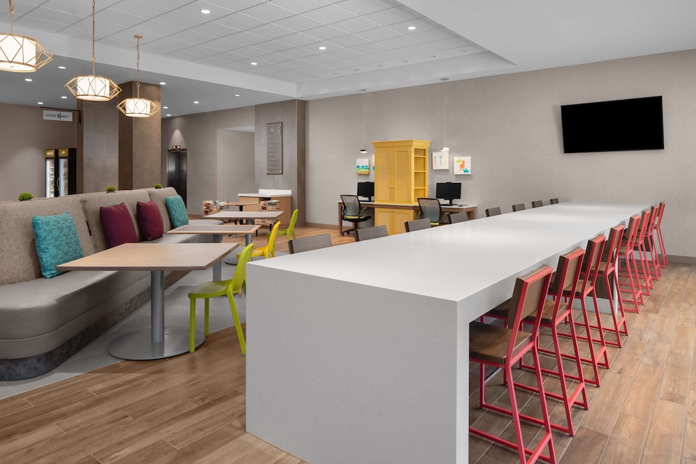 Home2 Suites by Hilton Hobbs - photo 3