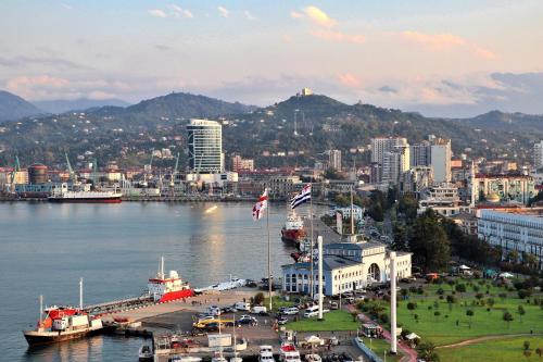 Orby City Seafront Luxury Stay