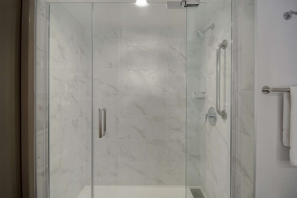 DoubleTree by Hilton LAX El Segundo - photo 28