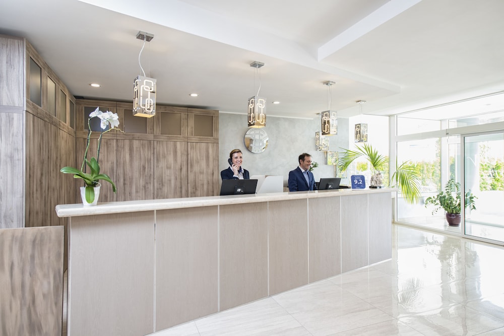 Simon Hotel — Pomezia — photo 3