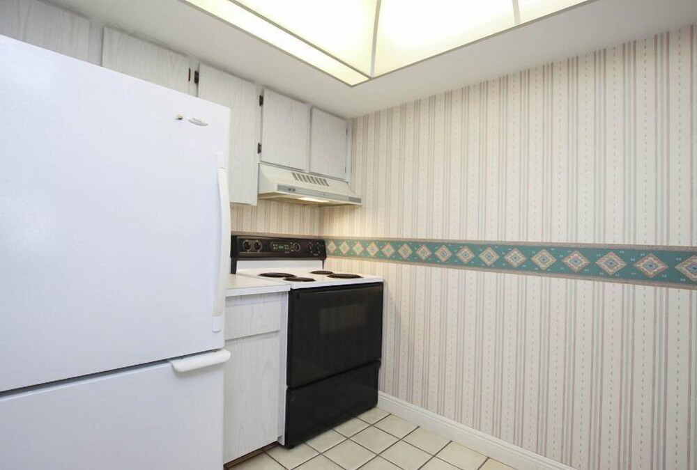 Mariner Pointe 323 - photo 8