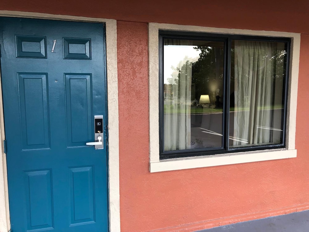 Ocala Cove Motel - photo 28