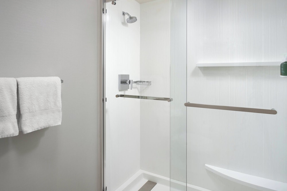 Courtyard by Marriott Greenville Haywood Mall - photo 17