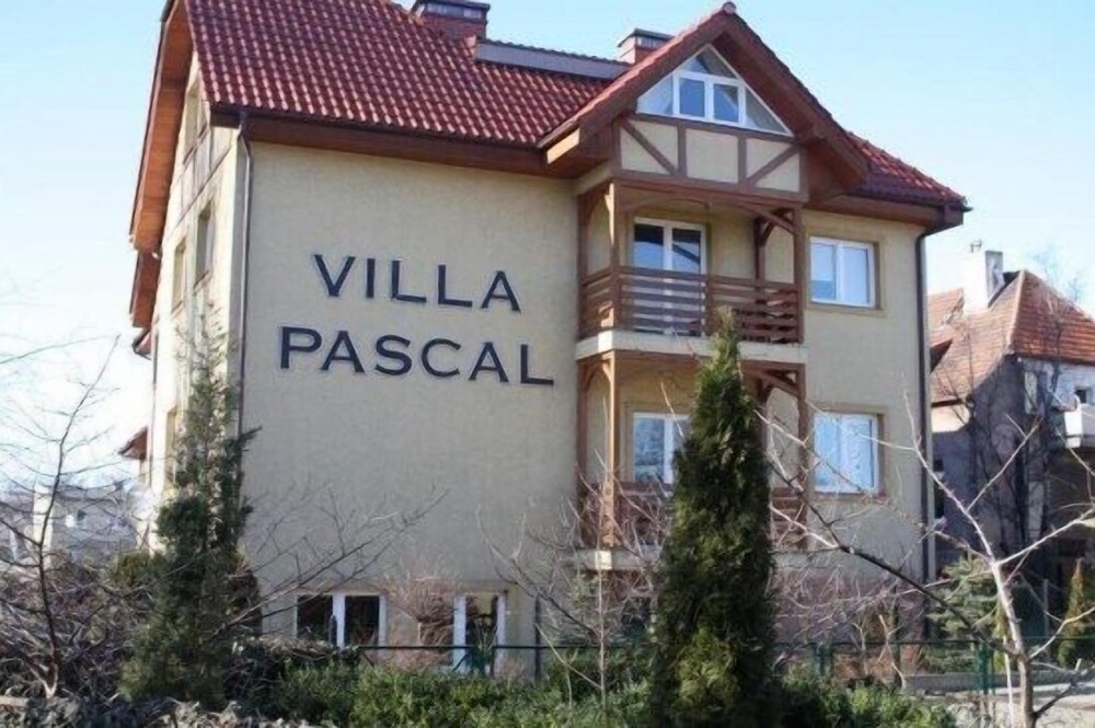 Villa Pascal — 4-Star Luxury Hotel in Gdansk, Poland