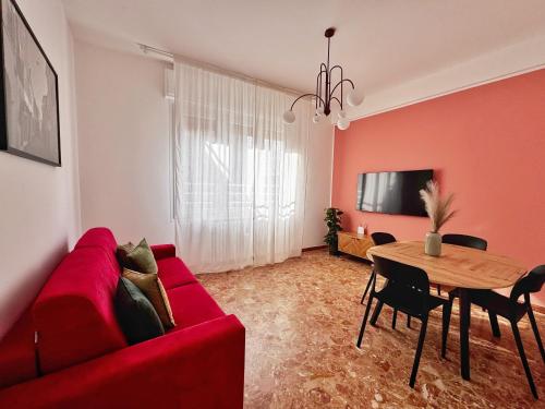 Dimora Pasolini Stylish Two Bedroom Apartment in the Historic Center — 4-Star Luxury Hotel in Ravenna, Italy