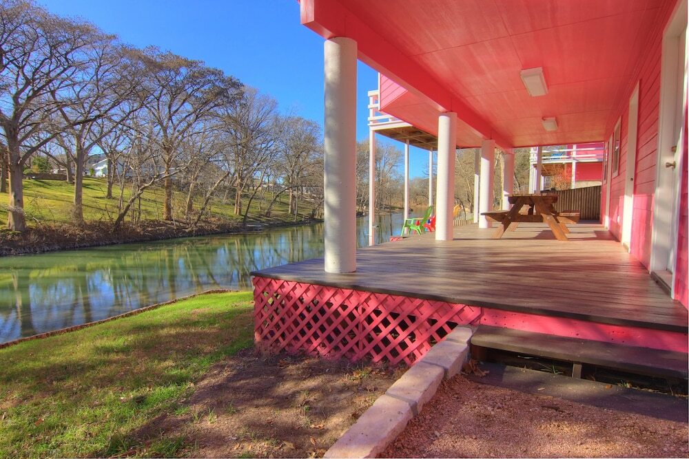 Three Pink Housez 1 - photo 8