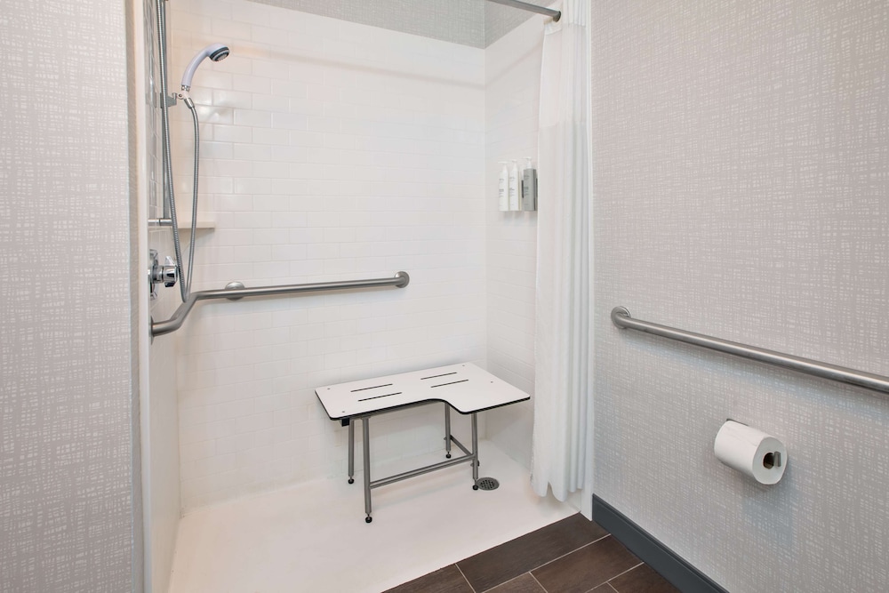 Hampton Inn Daytona Ormond Beach - photo 22
