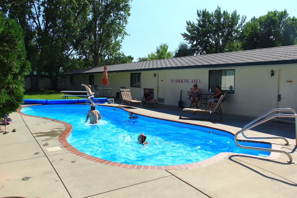 Sunrise Motor Inn - photo 35