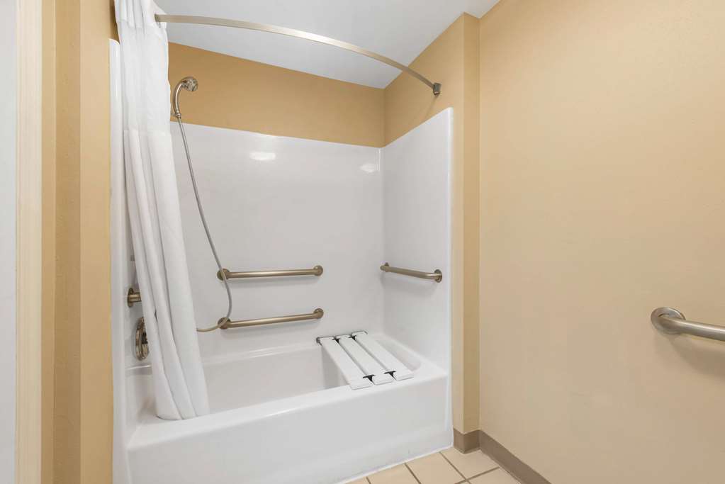 Quality Inn Palm Bay Melbourne I 95 - photo 16