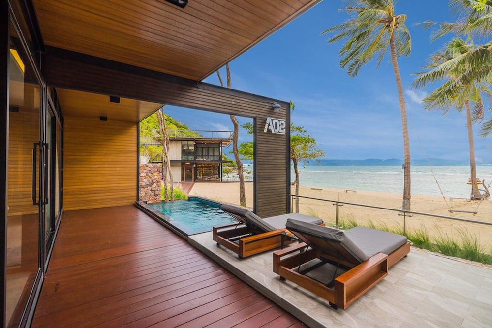 The Cabin Beach Resort in Ko Pha Ngan, Thailand