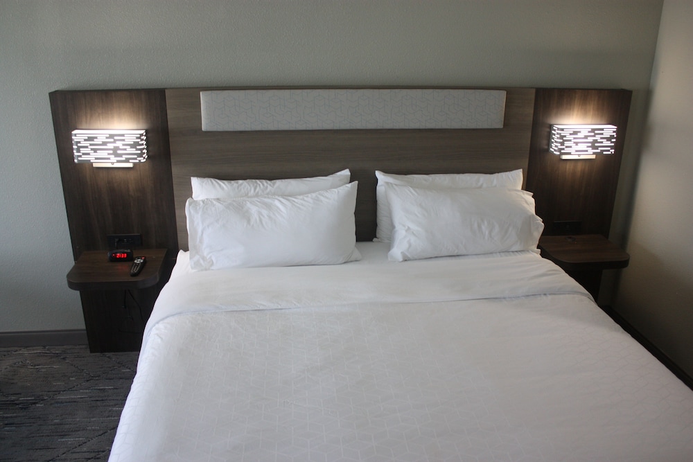 Holiday Inn Express Hotel & Suites Shamrock North by IHG - photo 23