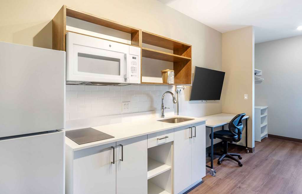 Extended Stay America Premier Suites Fort Myers Airport - photo 21