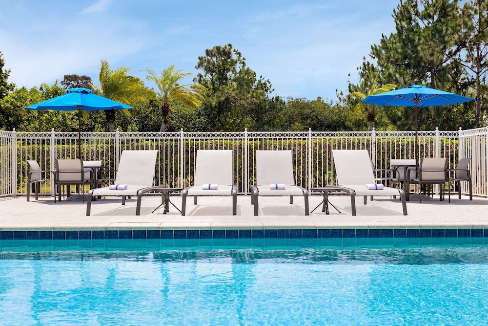 Holiday Inn Express Hotel & Suites Fort Pierce West by IHG - photo 29