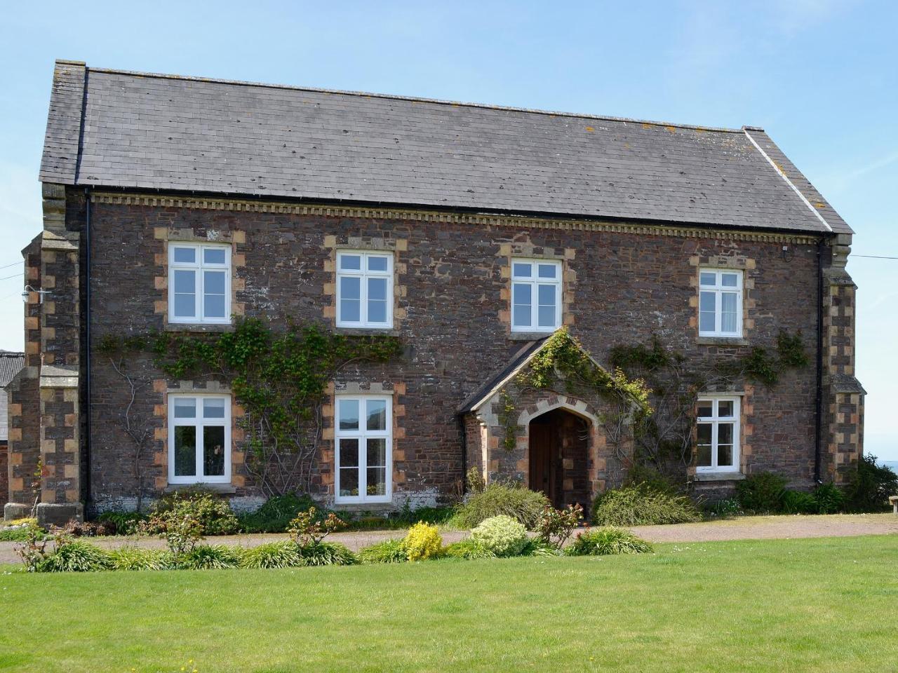 Court Place — 4-Star Luxury Hotel in Porlock, United Kingdom