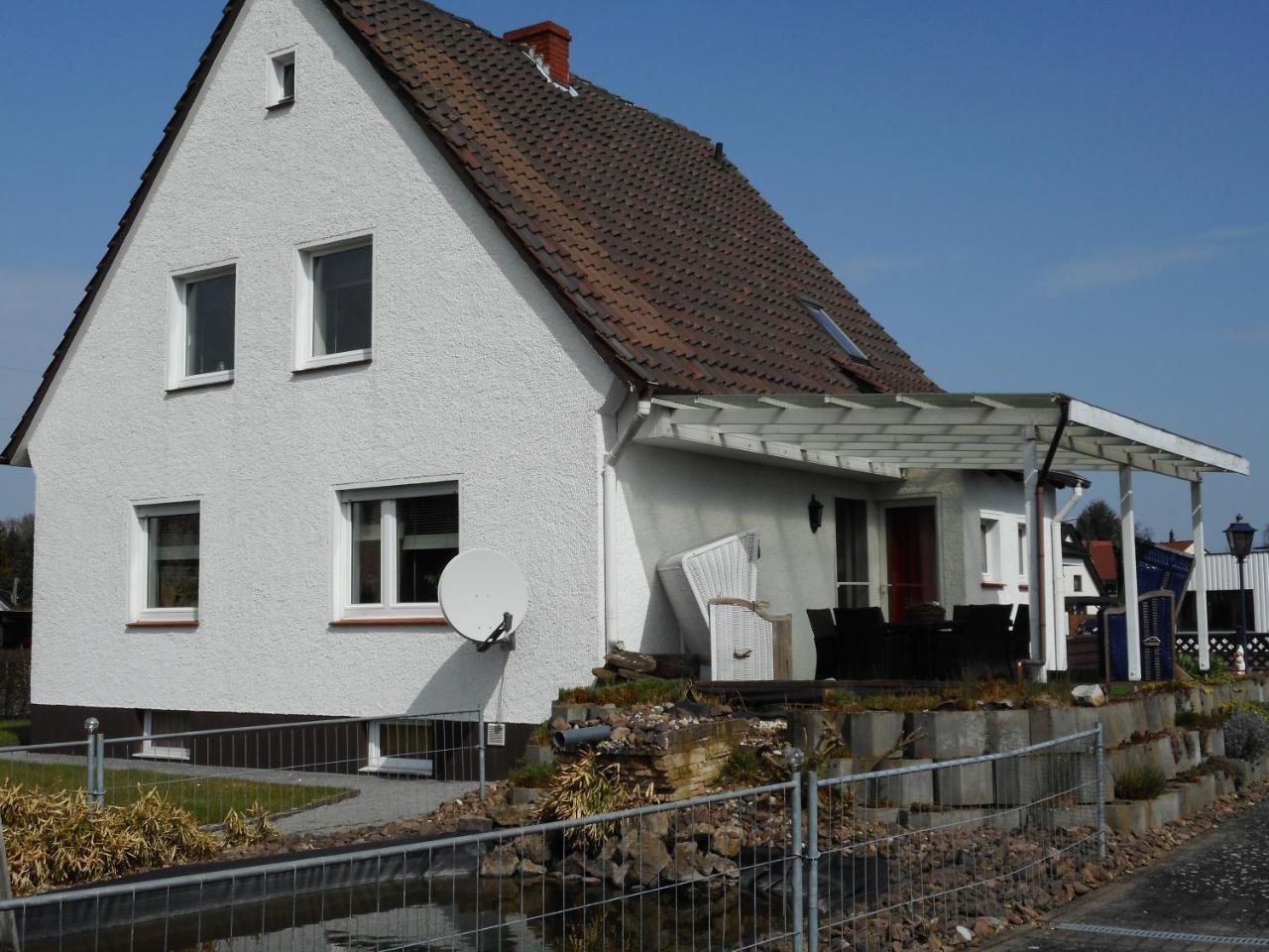 Modernes Ferienhaus Der Besonderen Art Mit Garten — hotel in Lohne