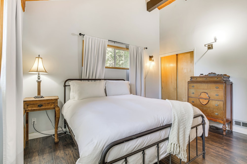 Lake Arrowhead Retreat By Snow Valley Mtn Resort - photo 13