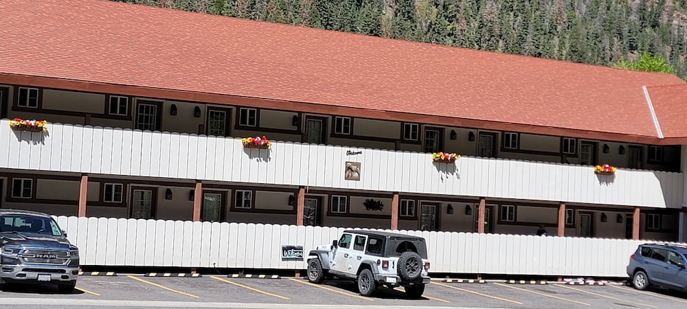 Hot Springs Inn - photo 105
